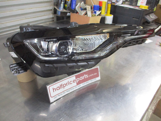 Holden HSV Camaro 2SS Genuine Right Hand Front Head Light (Auto Leveling System) New Part