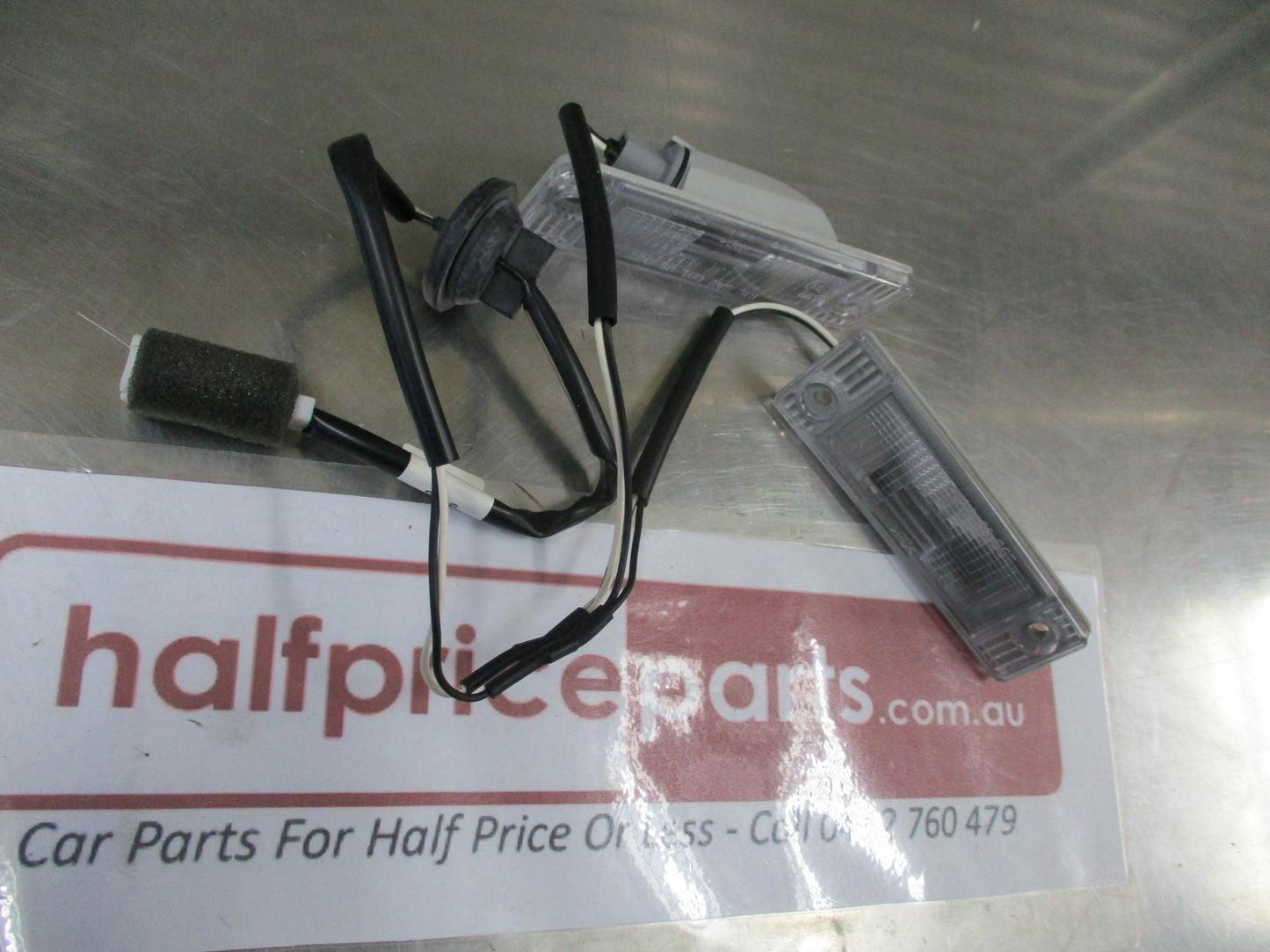Holden Captiva Maxx Genuine Rear Licence Plate Lamp New Part