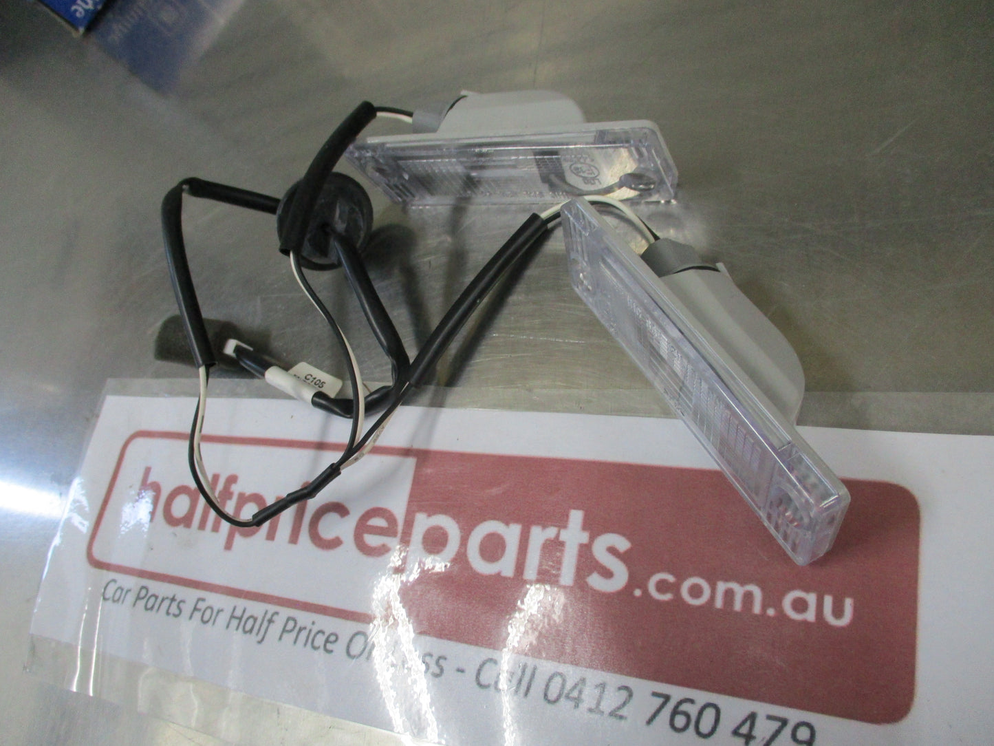 Holden Captiva Maxx Genuine Rear Licence Plate Lamp New Part