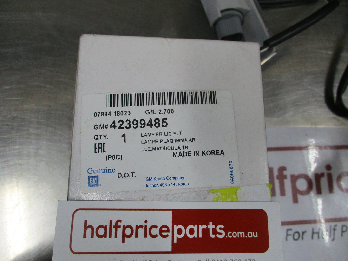 Holden Captiva Maxx Genuine Rear Licence Plate Lamp New Part