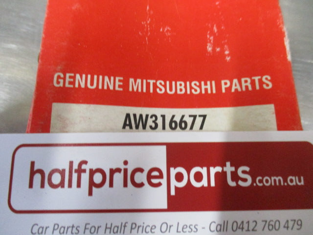 Mitsubishi Magna/Pajero/Triton/Cordia/Starwagon Genuine Drive V-Belt New Part