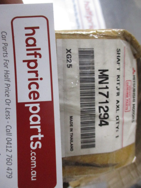Mitsubishi Triton/Pajero Genuine Front Inner Axel New Part
