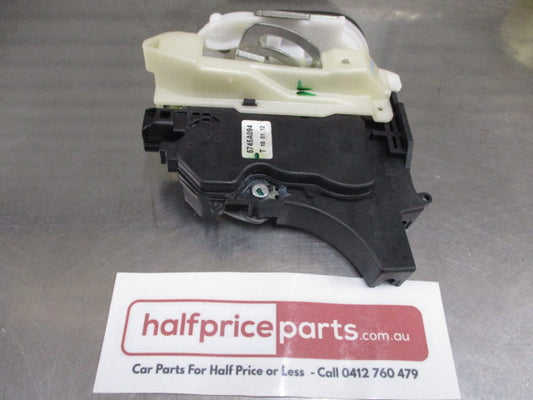 Mitsubishi ML/MN Triton Genuine Right Hand Rear Door Latch Assembly New Part