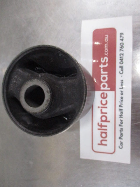 Mitsubishi Pajero Genuine Rear Trailing Arm Bush New Part