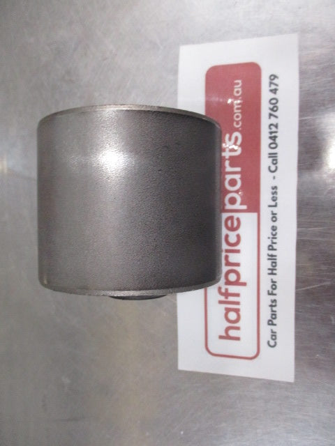 Mitsubishi Pajero Genuine Rear Trailing Arm Bush New Part