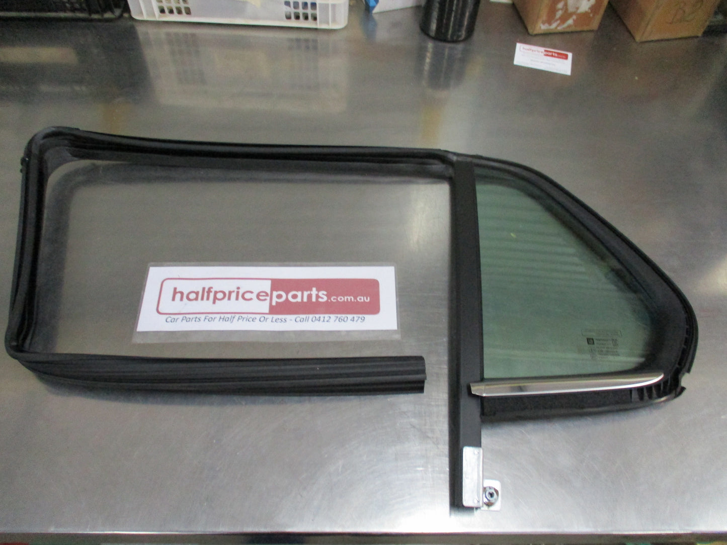 Holden Trax Genuine Left Hand Rear Window Weather Strip with Glass Insert Frame New Part