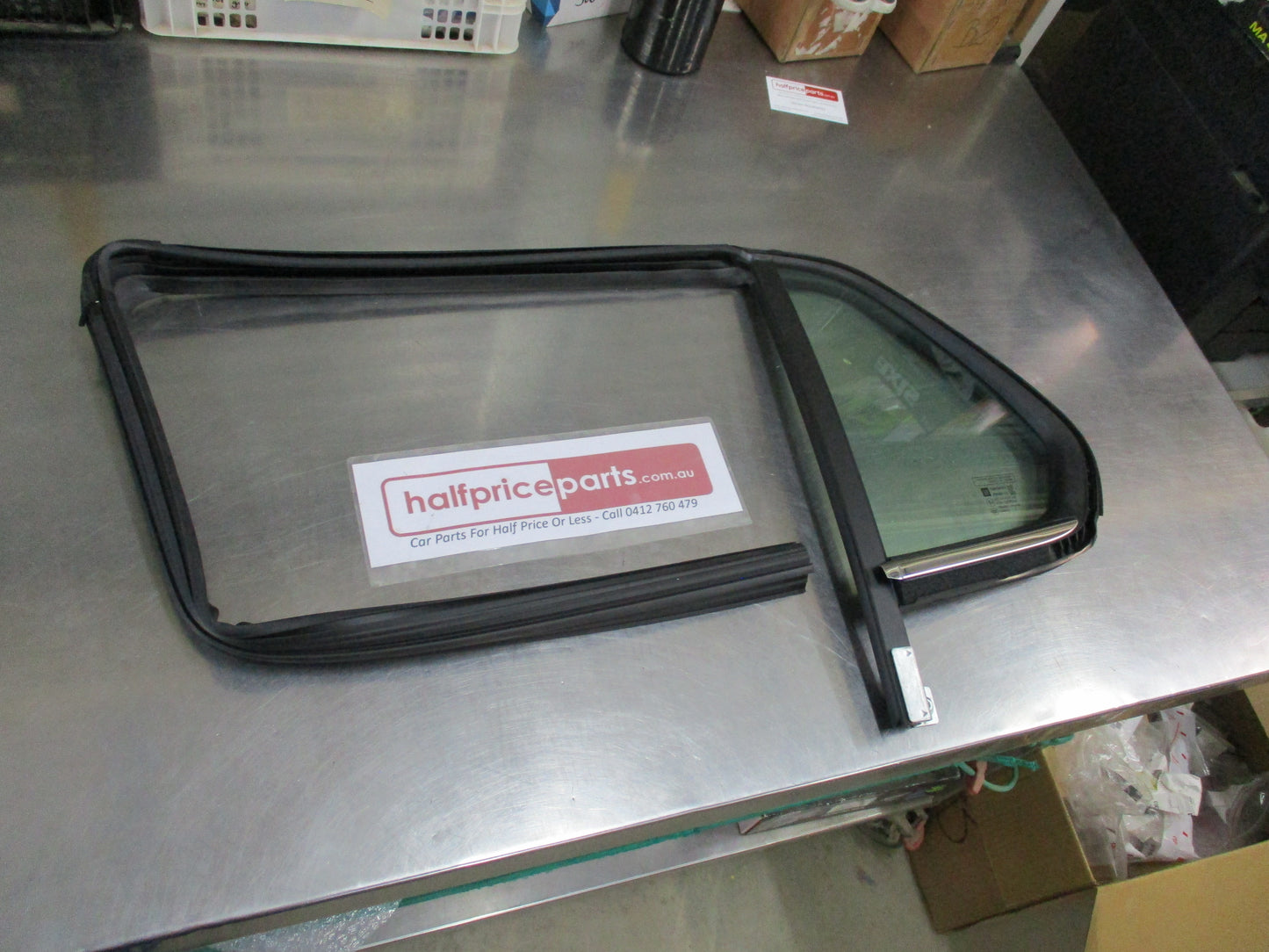 Holden Trax Genuine Left Hand Rear Window Weather Strip with Glass Insert Frame New Part