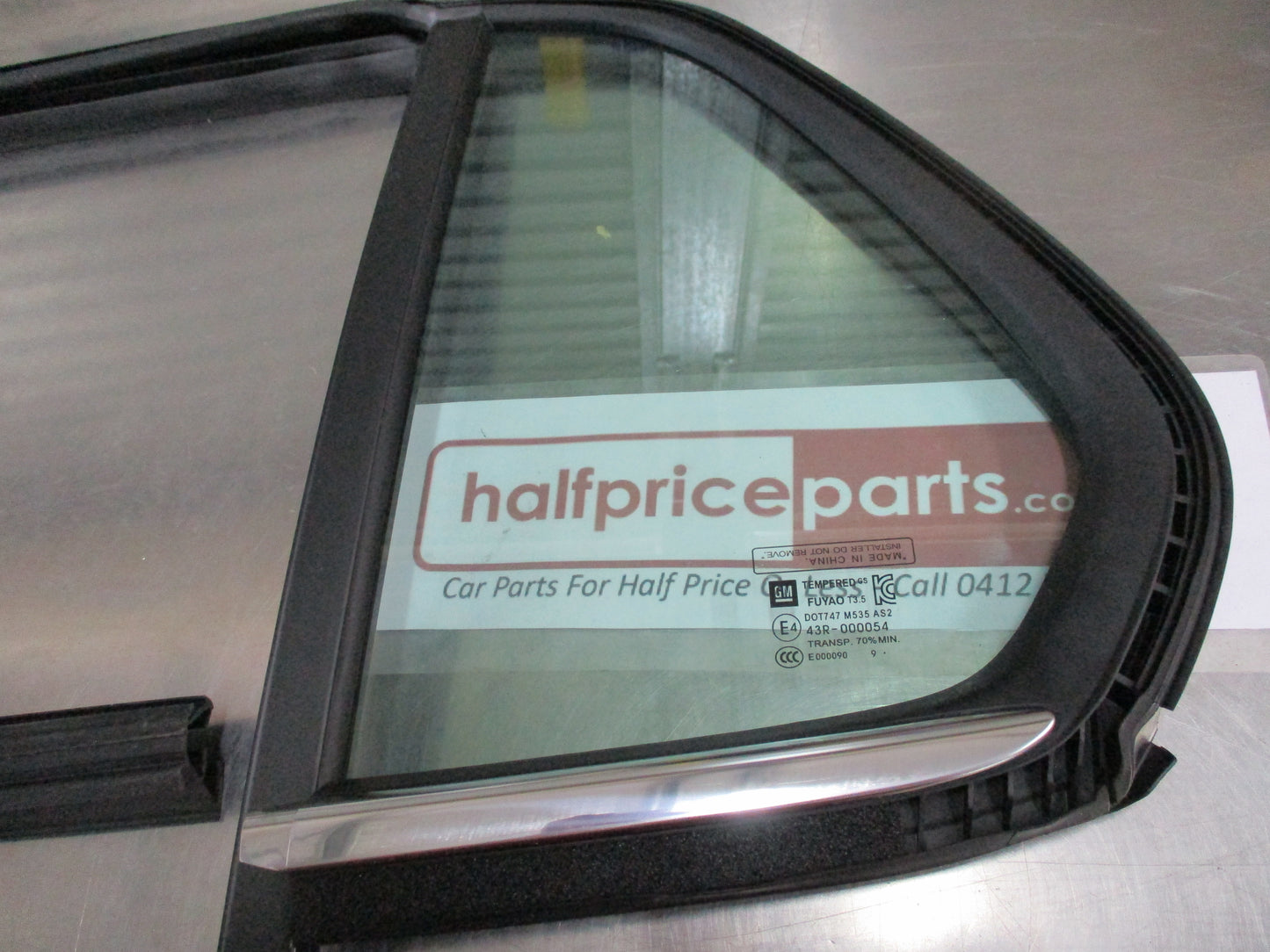 Holden Trax Genuine Left Hand Rear Window Weather Strip with Glass Insert Frame New Part