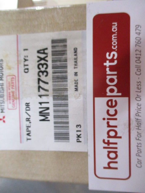 Mitsubishi Triton Dual Cab Genuine Right Hand Rear Door Sash B-Pillar New Part