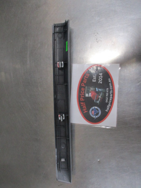 Kia Sportage Genuine Left Hand Rear Roof Rack Trim Cover New Part