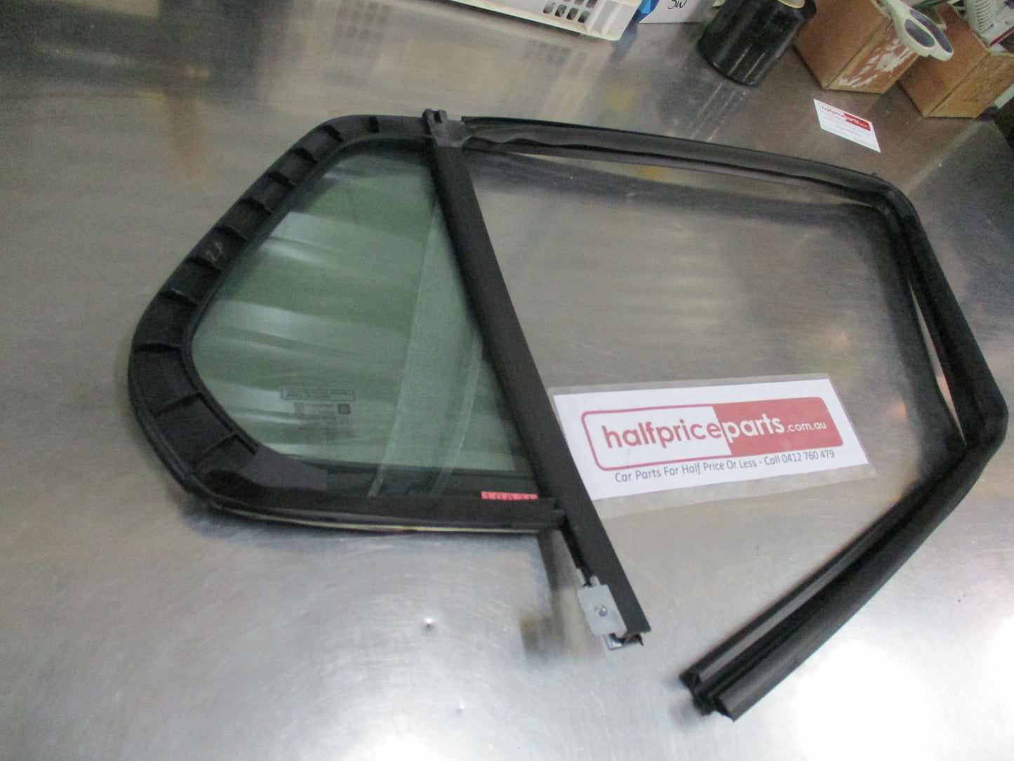 Holden Trax Genuine Left Hand Rear Window Weather Strip with Glass Insert Frame New Part