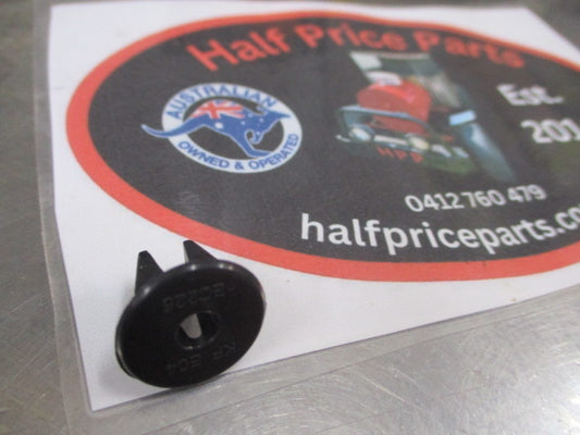 Kia Cerato/Stinger/Sportage/Hyundai Kona/Veloster/Accent Fender Liner Retainer Nut New Part