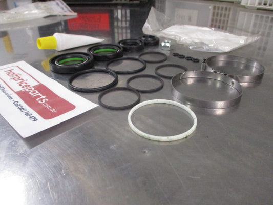 Mitsubishi Triton/Pajero Genuine Power Steering Seal Kit Gear New Part