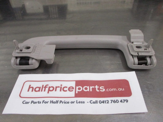 Mitsubishi Eclipse/Outlander/Pajero Genuine Rear Grip Handle New Part