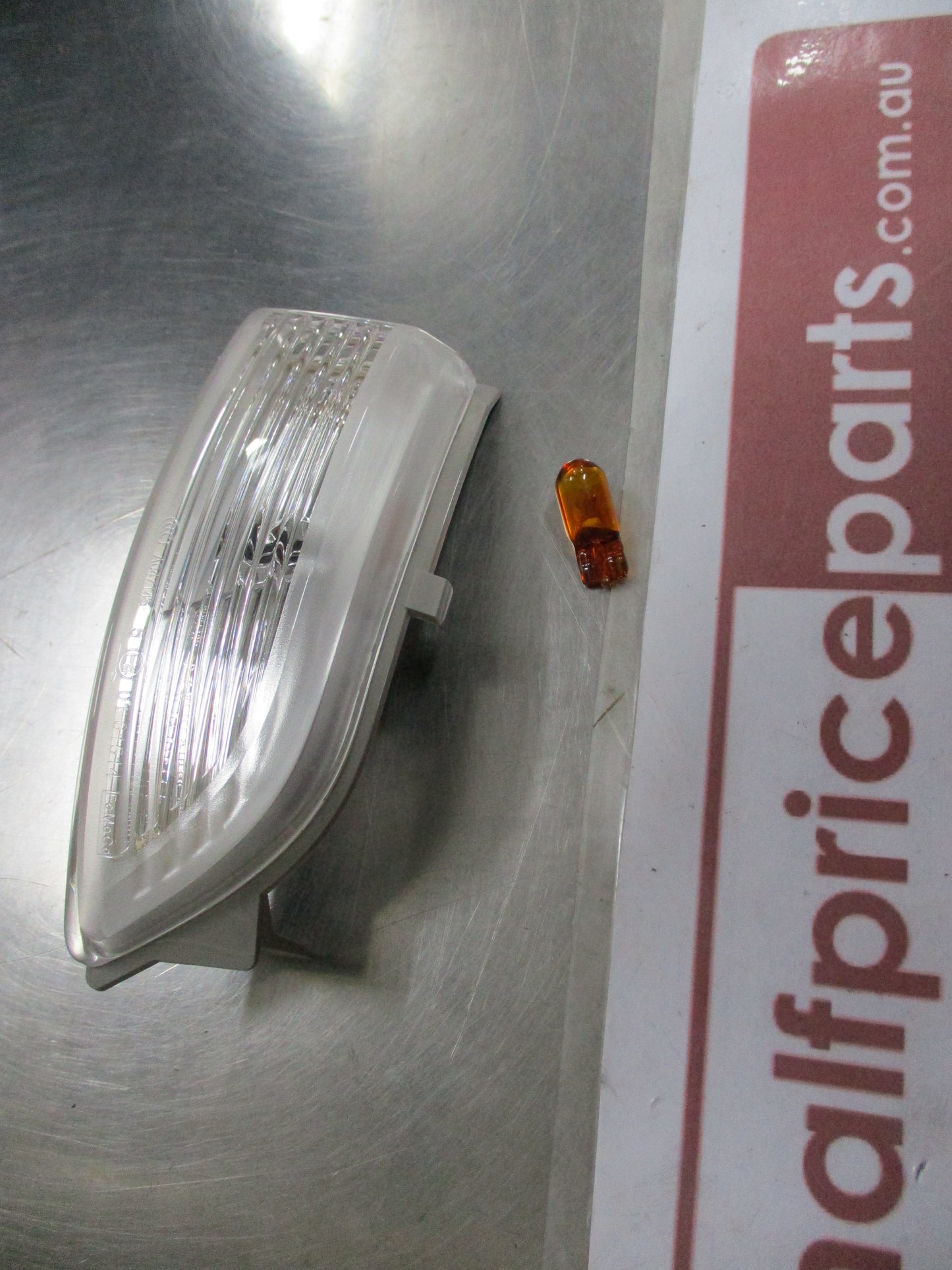 Mazda BT-50 Genuine Right Hand Turn Lamp (Indicator) New Part
