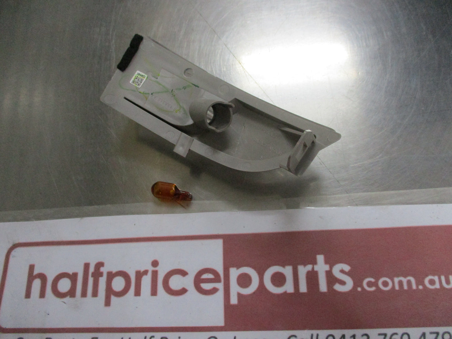 Mazda BT-50 Genuine Right Hand Turn Lamp (Indicator) New Part