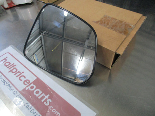 Holden CG5 Captiva Genuine Right Hand Outer Folding Mirror Glass New Part