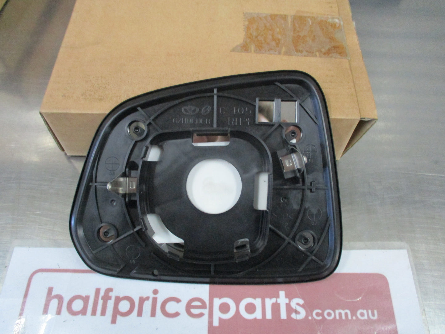 Holden CG5 Captiva Genuine Right Hand Outer Folding Mirror Glass New Part