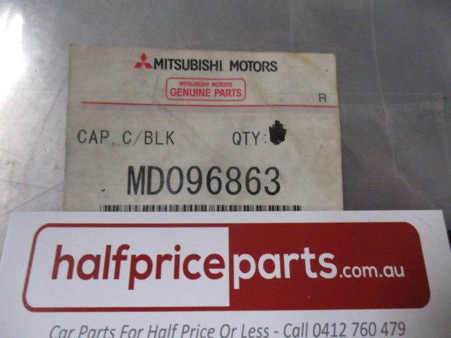 Mitsubishi Pajero/ Pajero Sport/ Magna/ Eclipse/Galant Genuine Engine Core Cylinder Block Cap New Part
