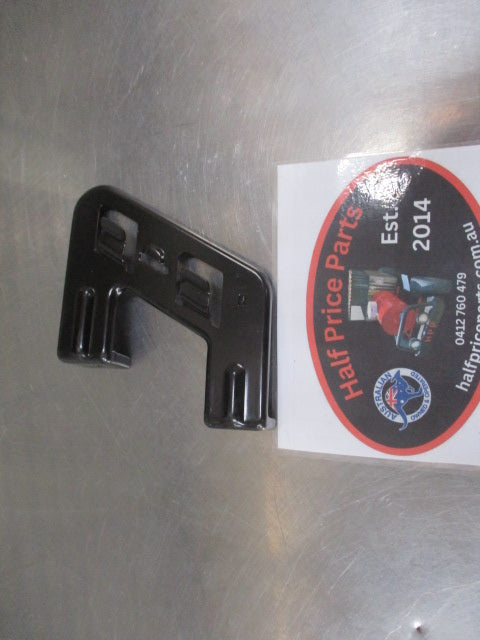 Kia Sportage Genuine Right Hand Front Bumper Upper Side Bracket New Part