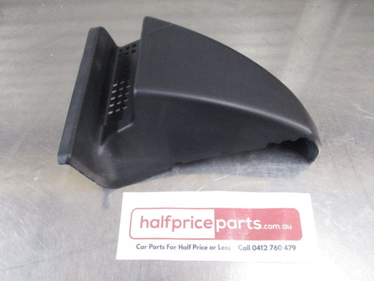 Mitsubishi ML Triton Genuine Right Hand Rear Side Step End Cap New Part