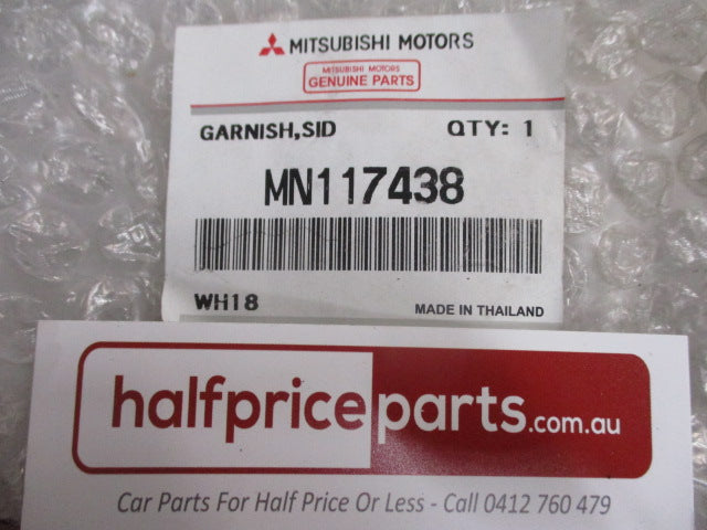 Mitsubishi ML Triton Genuine Right Hand Rear Side Step End Cap New Part