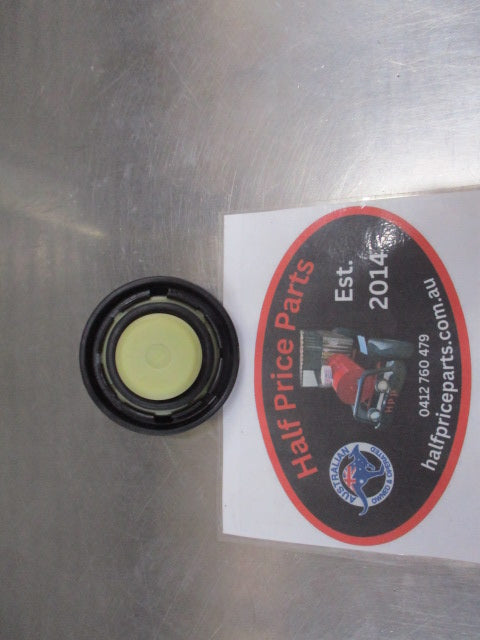 Hyundai Accent/Elantra/Sonata/Tiburon/Tucson/Kia Spectra Genuine Oil Filler Cap New Part