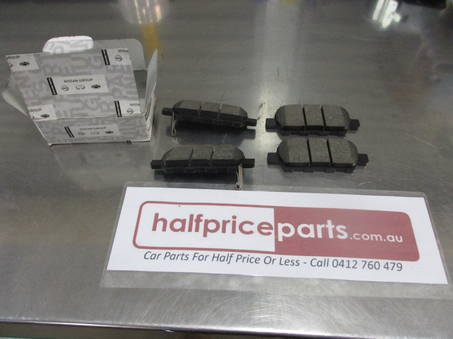 Nissan X-Trail T32 Genuine Rear Disc Brake Pad Set New Part