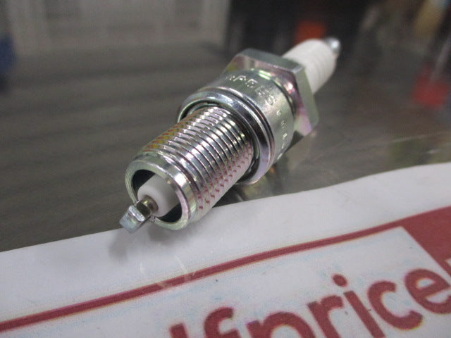 Mitsubishi Pajero/Colt/Lancer/Mirage Genuine/NGK Spark Plug New Part
