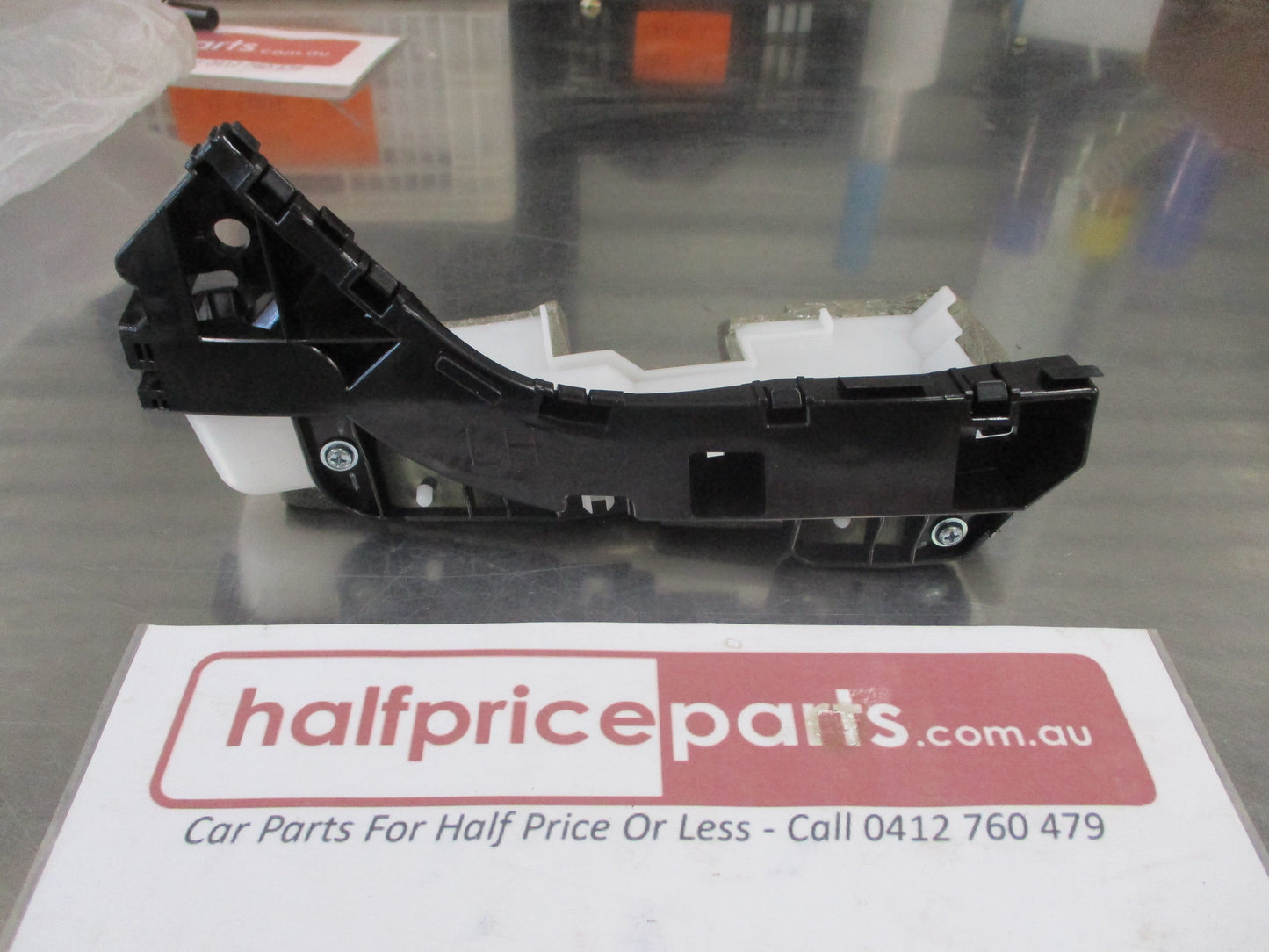 Mazda BT-50/Ford Ranger Genuine Left Hand Front Bumper Retainer New Part