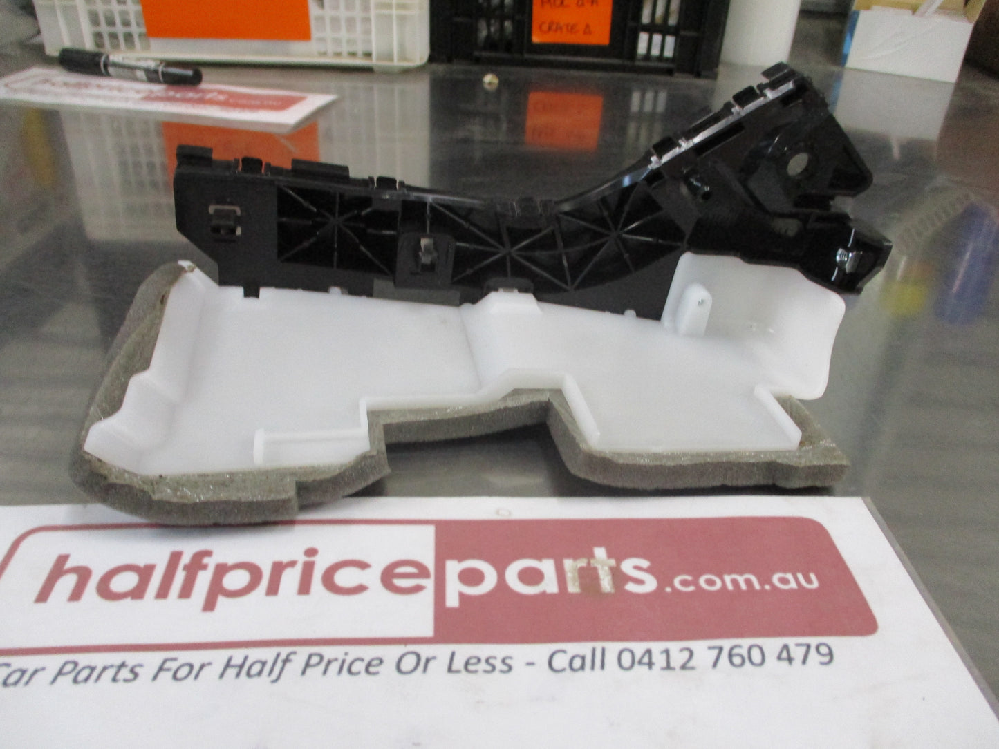 Mazda BT-50/Ford Ranger Genuine Left Hand Front Bumper Retainer New Part