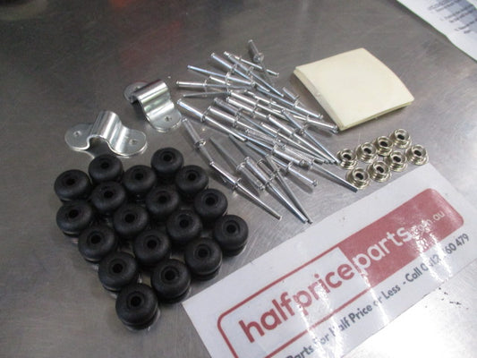 Mitsubishi Triton Genuine Tonneau Cover Bungee Type Kit New Part