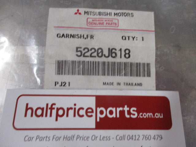 Mitsubishi Pajero/Triton Genuine Front Right Hand Guard Garnish New Part
