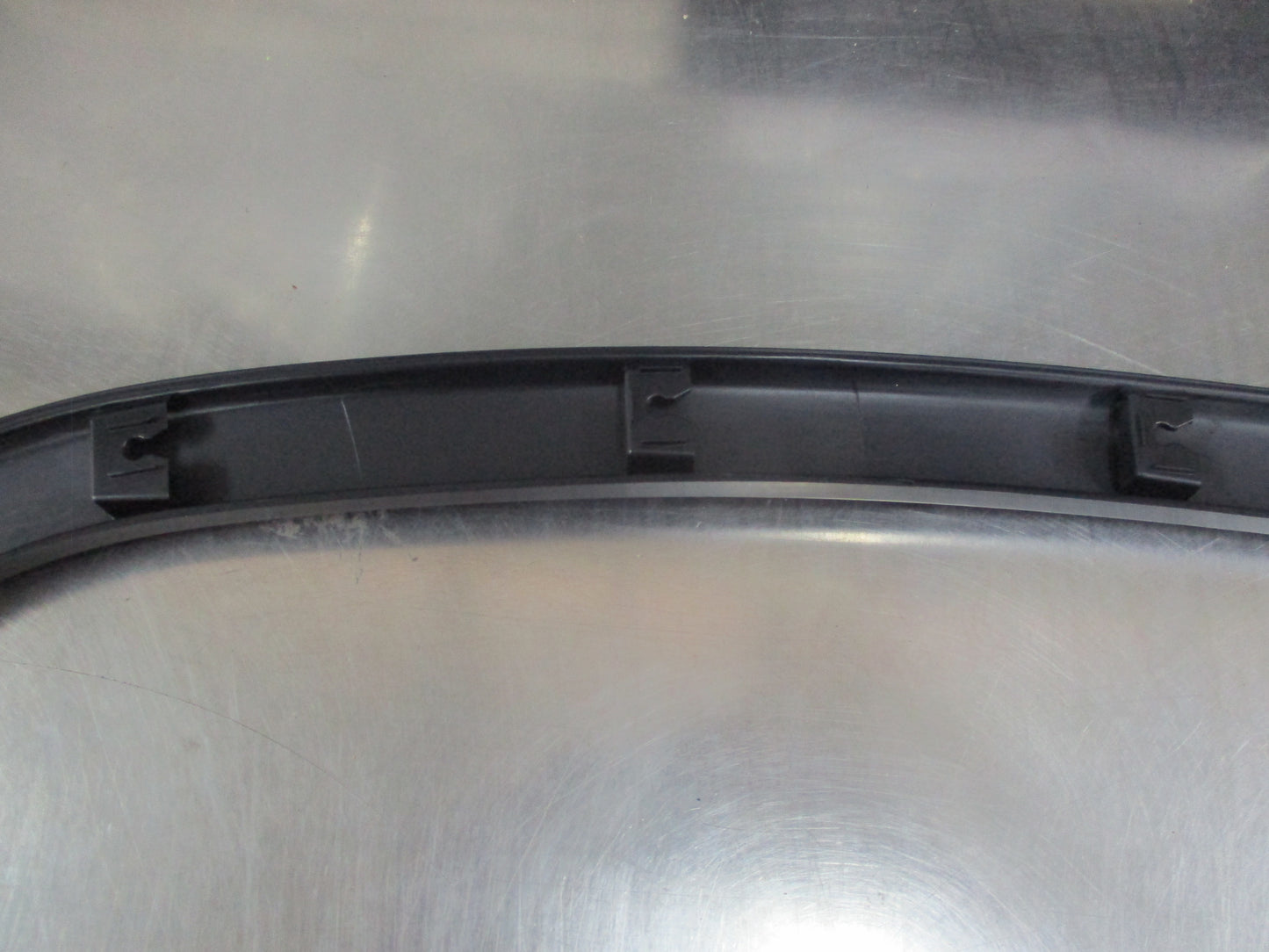 Jeep Grand Cherokee Genuine Front Right (Driver's) Wheel Flare Moulding New Part