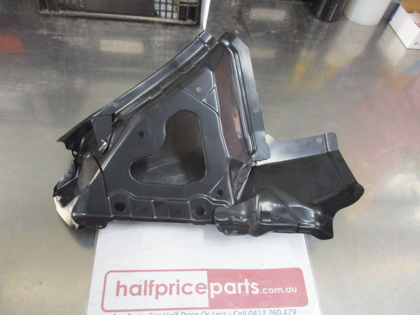 Nissan Tiida Genuine Passenger Rear Inner Tail Light Panel New Part
