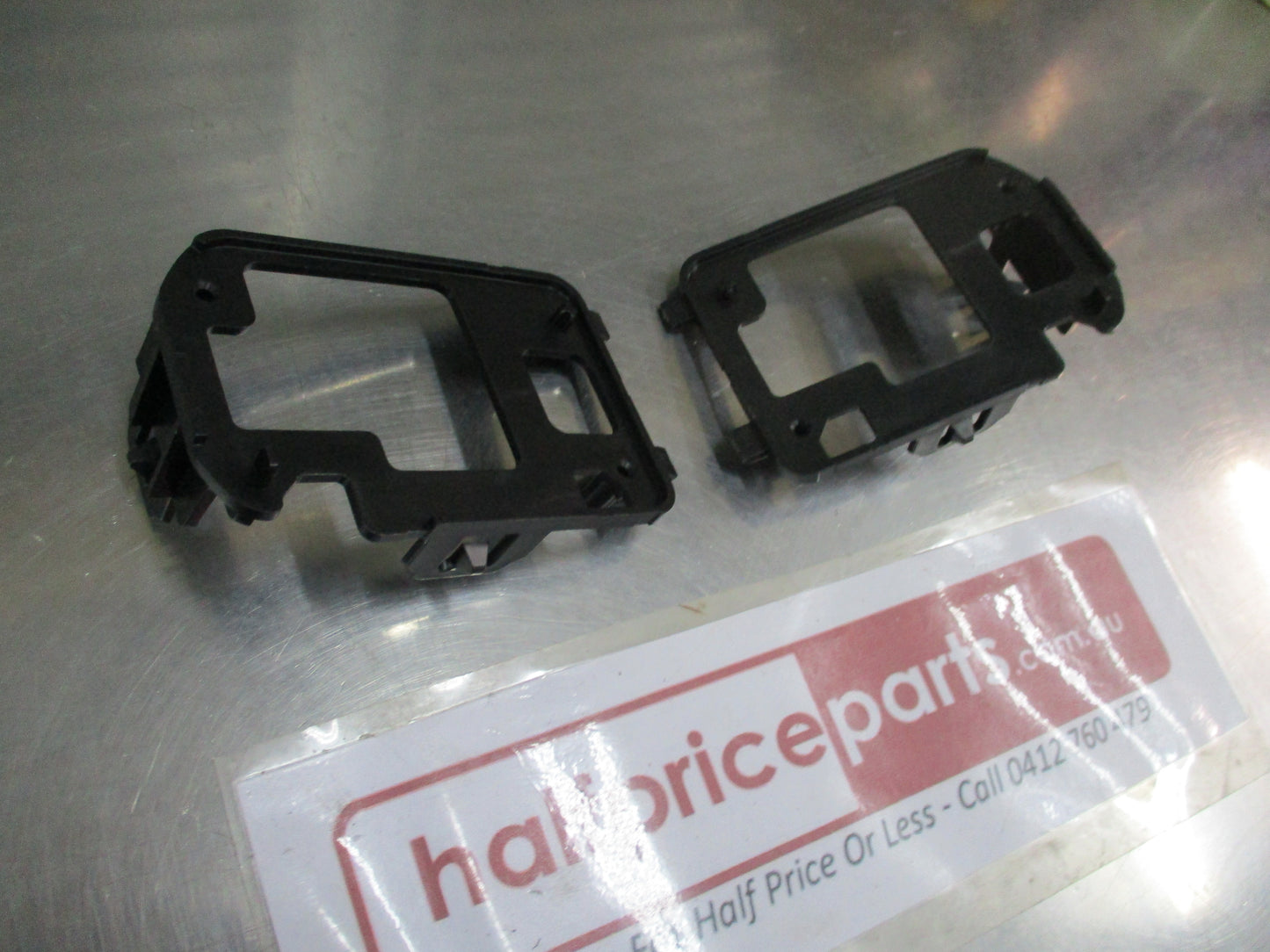 Peugeot 5008 Genuine Front Fog Light Support Brackets (Pair) New Part