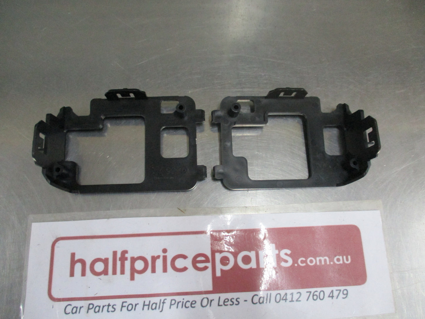Peugeot 5008 Genuine Front Fog Light Support Brackets (Pair) New Part