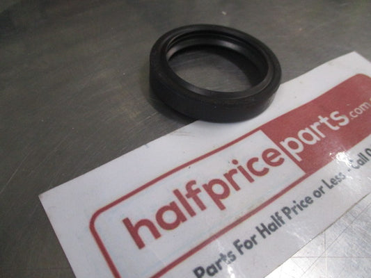 Mitsubishi Pajero/Pajero Sport Genuine Transfer Output Shaft Oil Seal New Part