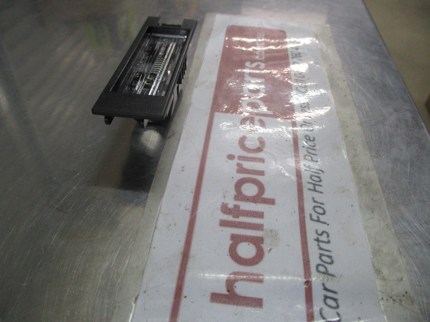 Holden Astra H Wagon Genuine License Plate Light New Part