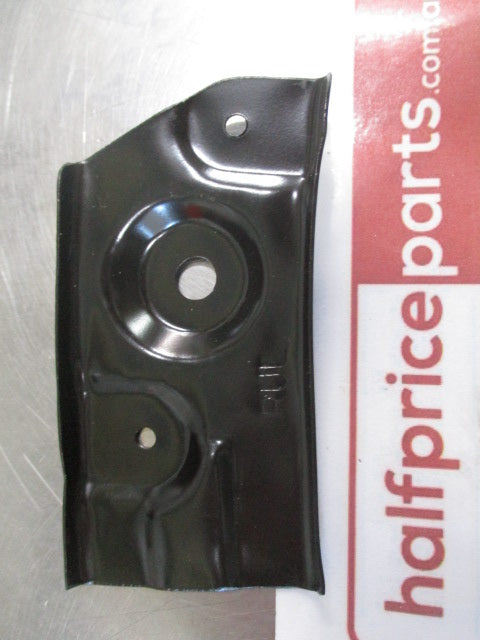 Mitsubishi Challenger Genuine Rear Bumper Upper Left Hand Side Support Bracket New Part