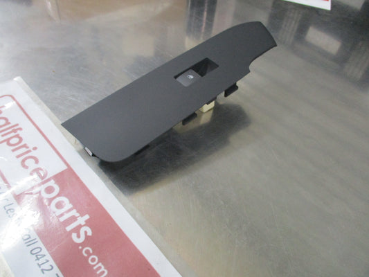 Holden Captiva Genuine Front Left Power Window Switch Assembly New Part