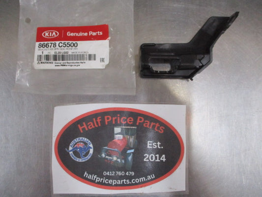 Kia Sorento Genuine Right Hand Rear Bumper Side Bracket New Part