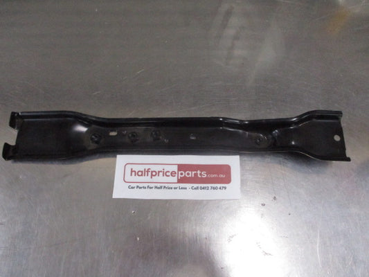 Mitsubishi Lancer/Evolution/Ralliart Genuine Front Centre Support Bracket New Part.