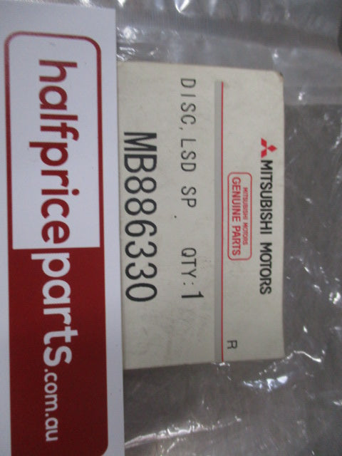 Mitsubishi Pajero Genuine Rear Axle Diff Rear LSD Spring Disc New Part