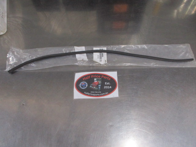 Kia Carnival/Hyundai Santa Genuine (Drivers) Replacement Wiper Rubber New Part