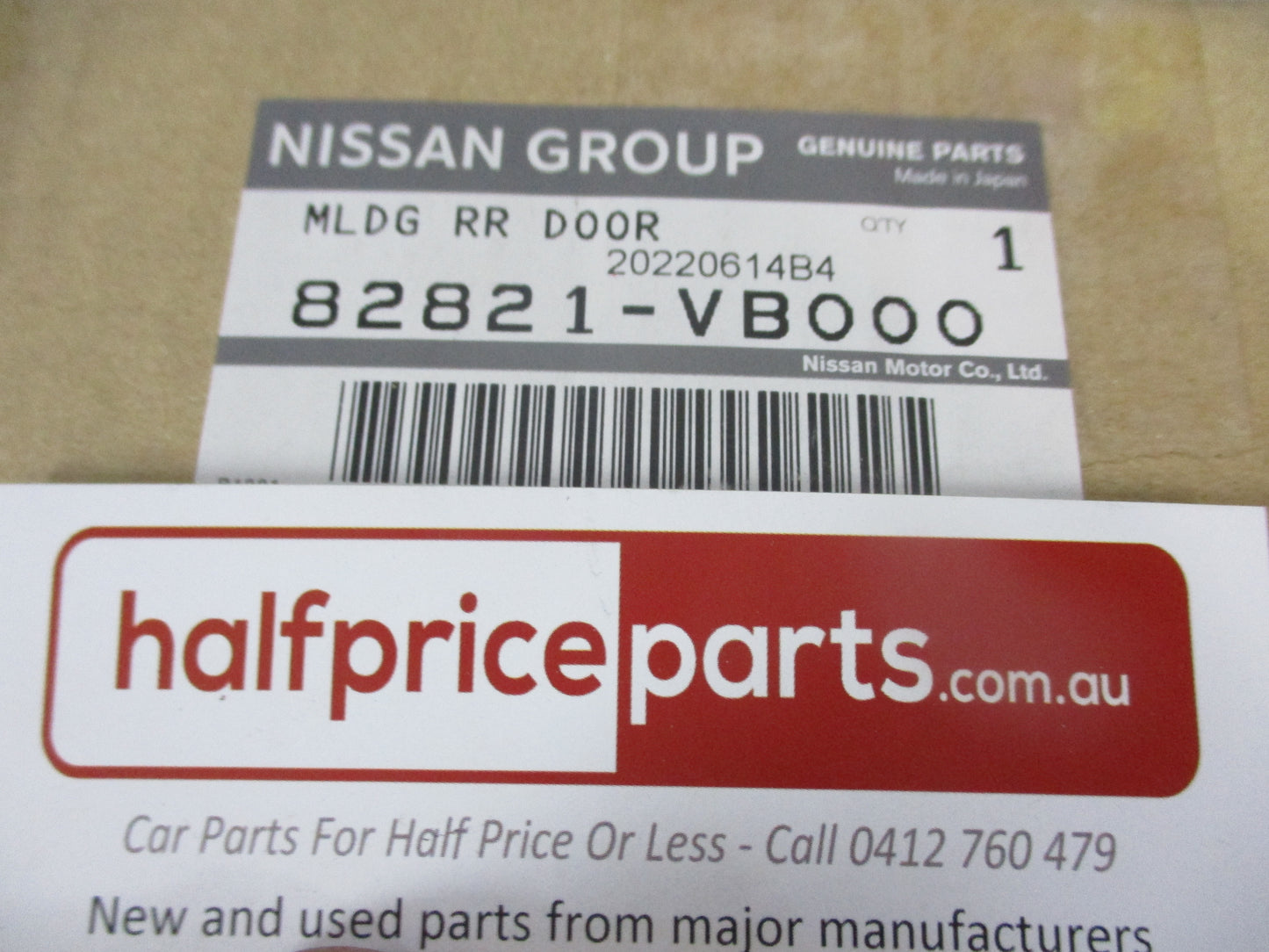 Nissan Y61 GU Patrol Genuine Left Hand Rear Door Weather Strip Molding New Part