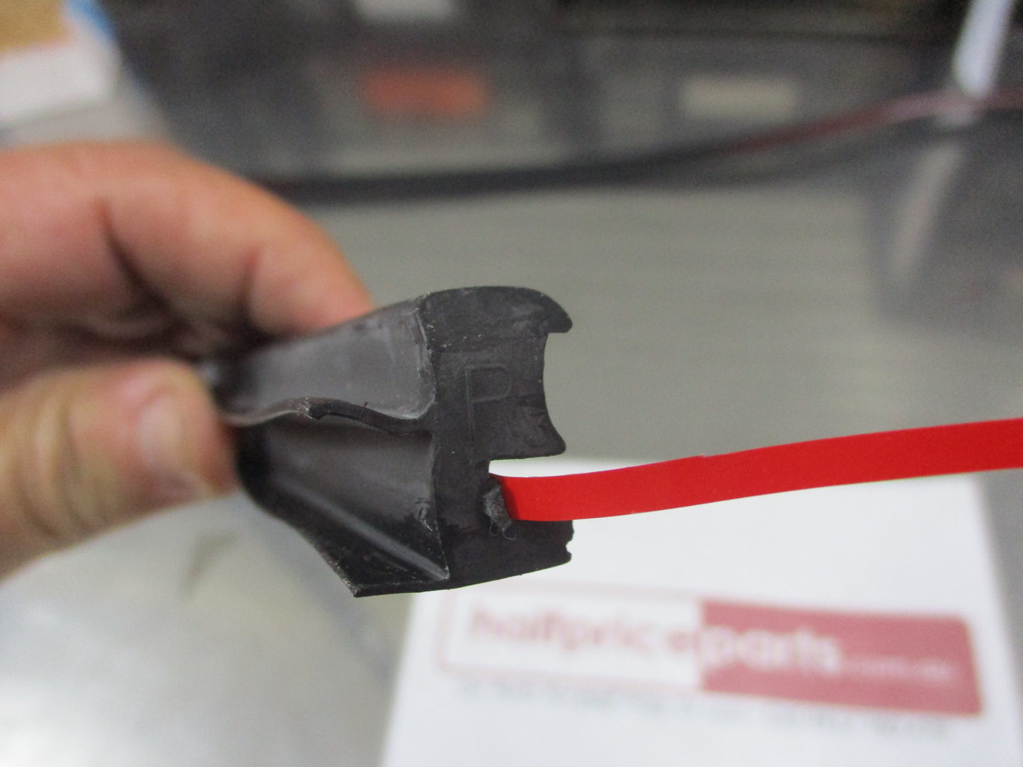 Holden Cruze Genuine Upper Windscreen Molding New Part