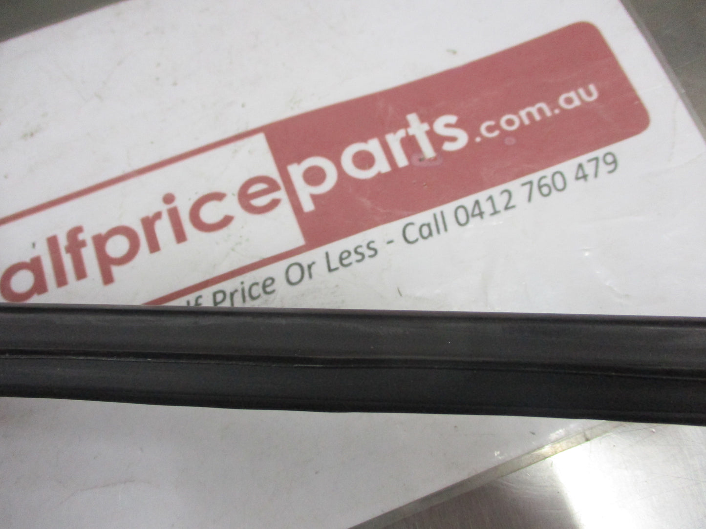 Holden Cruze Genuine Upper Windscreen Molding New Part