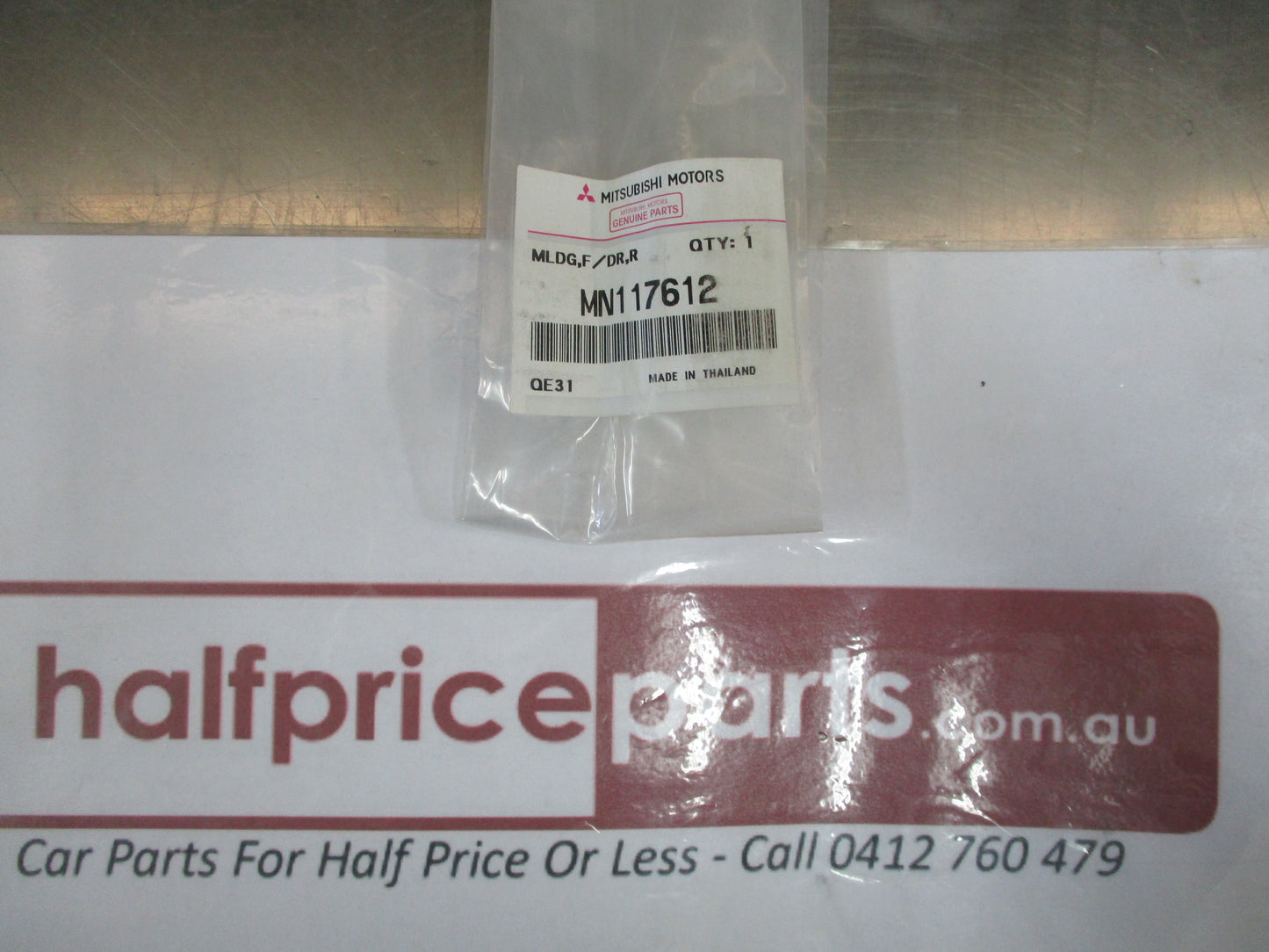 Mitsubishi Triton ML/MN Genuine Front Right Hand Belt Moulding New Part