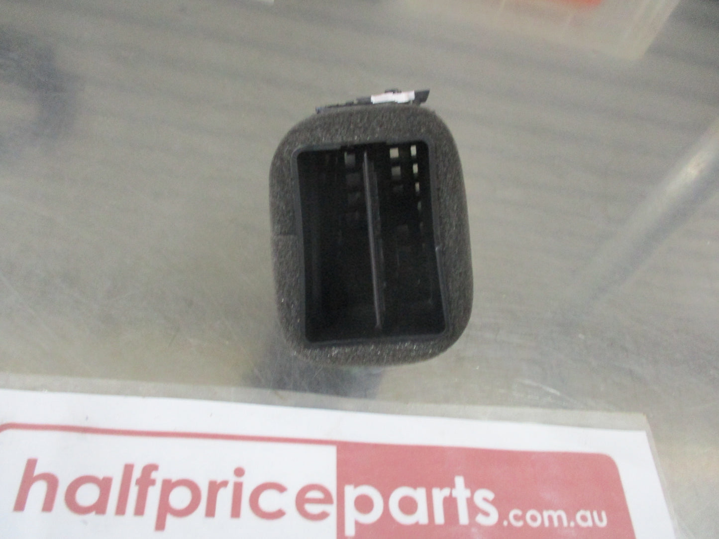 Holden JH Cruze Sedan/Hatch Genuine Left Hand Centre Air Outlet New Part